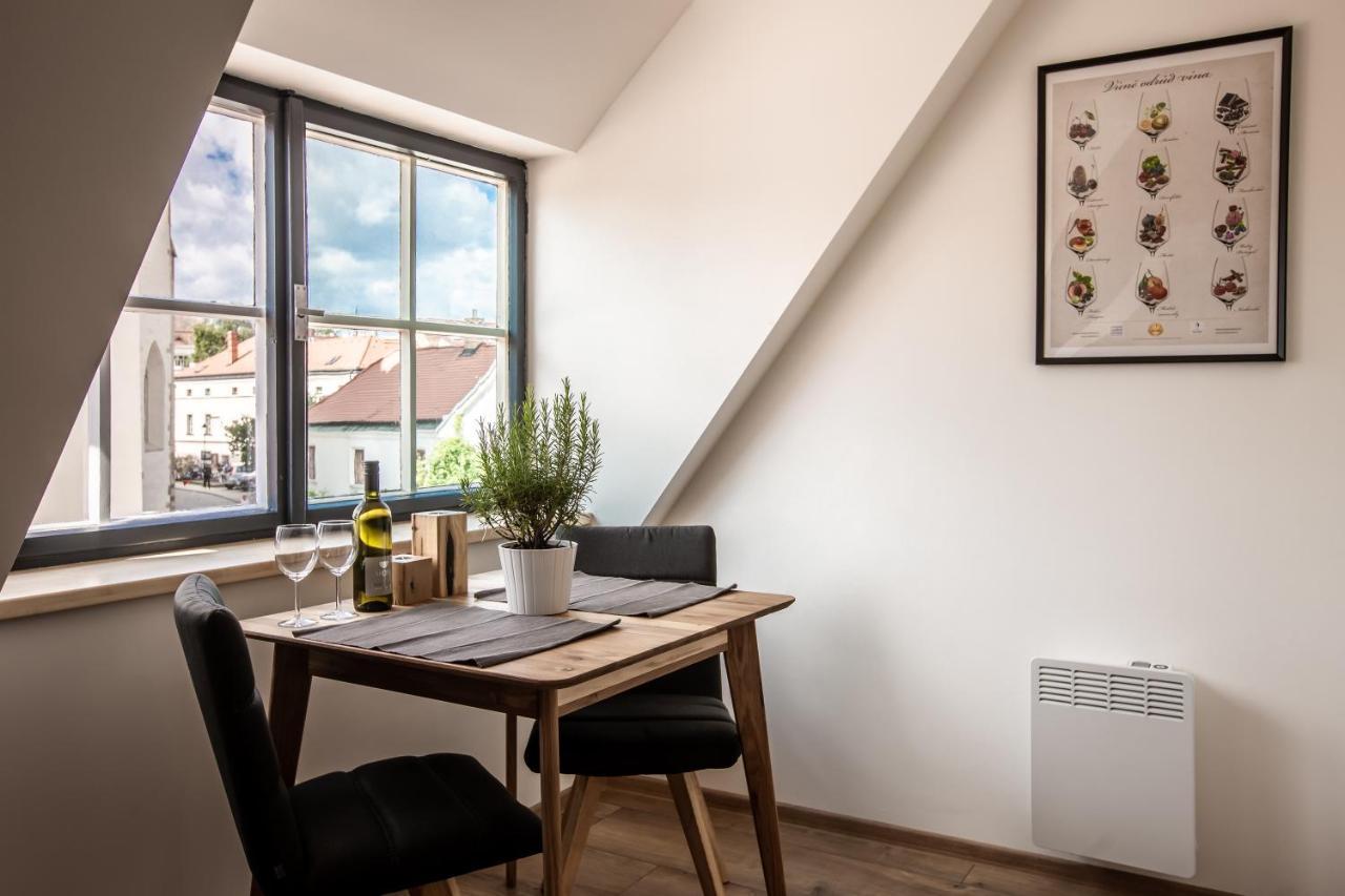 Apartmany Na Mikulasskem Namesti Znojmo Exterior foto