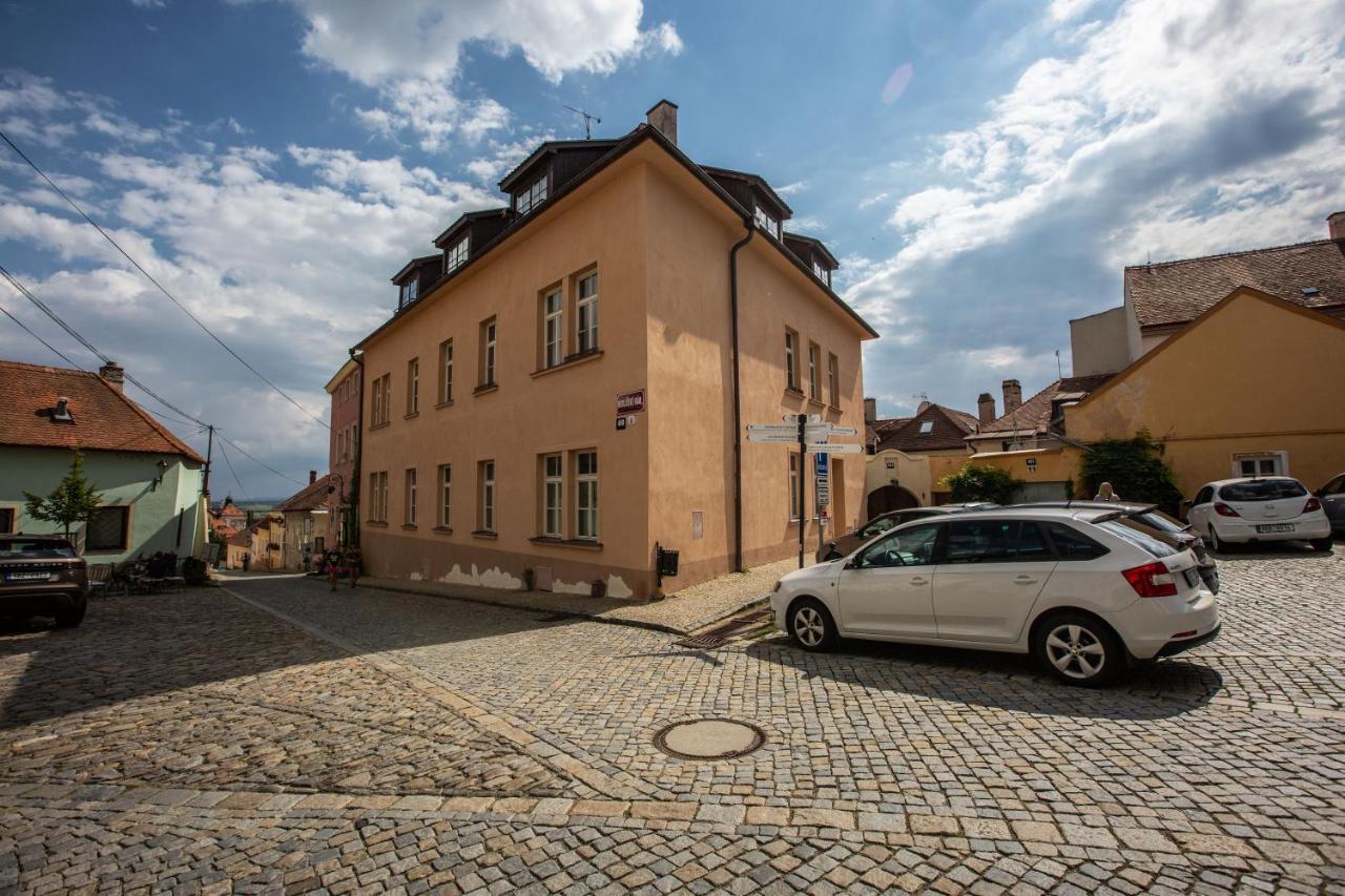 Apartmany Na Mikulasskem Namesti Znojmo Exterior foto